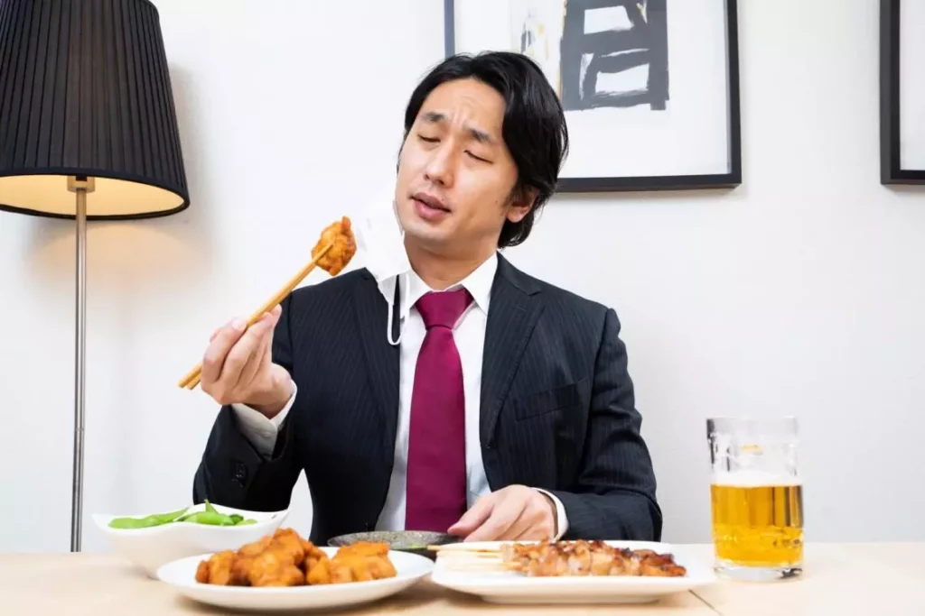 圖／做什麼事的時候會開始想吃鹽酥雞？吃鹽酥雞得到的獎勵是消除飢餓？抑或者鹽酥雞可以安撫你辛苦上班一整天的辛勞？