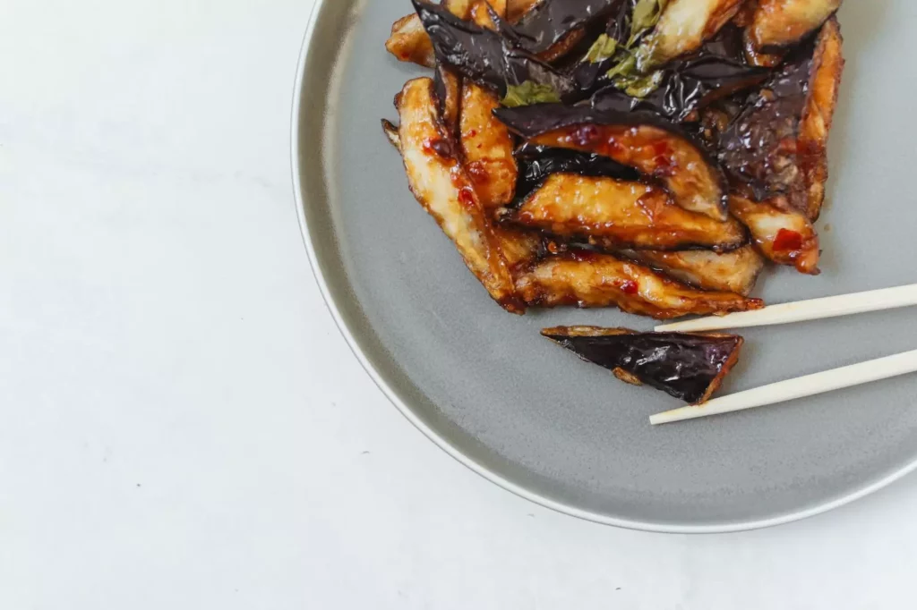 圖／茄子味甘、性涼，屬於寒涼性質的食物。