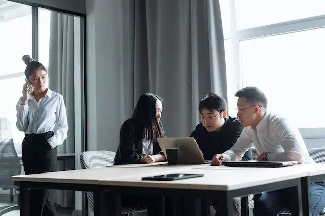 正視生理與心理壓力｜《你以為的應該，其實都大可不必：停止「再加把勁」，突破生存困境》｜鄧琇文健康管理師讀後心得